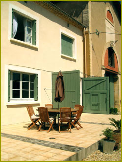 The House and Grounds: image 2 of 6